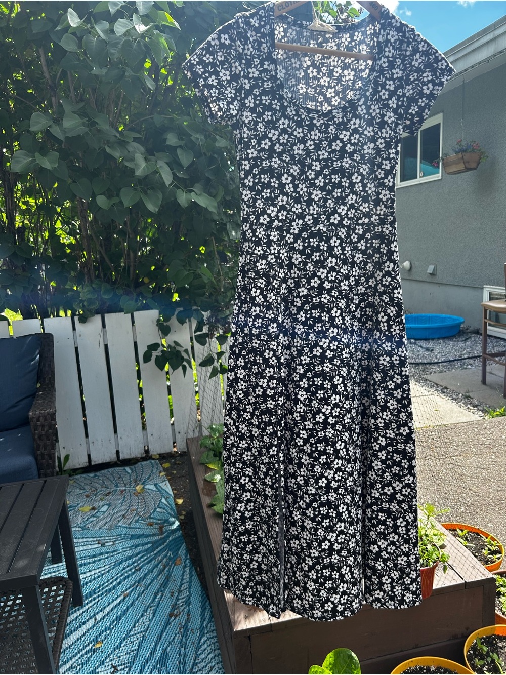 Jessica Simpson Black and White Floral Midi Dress